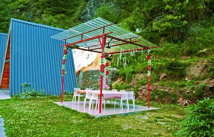 Luxury A-frame cottage in Jibhi at Nirvana Tandi