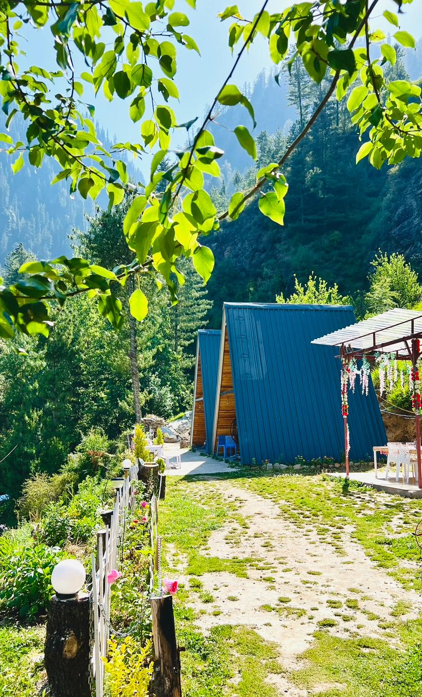 Luxury A-frame cottage in Jibhi at Nirvana Tandi