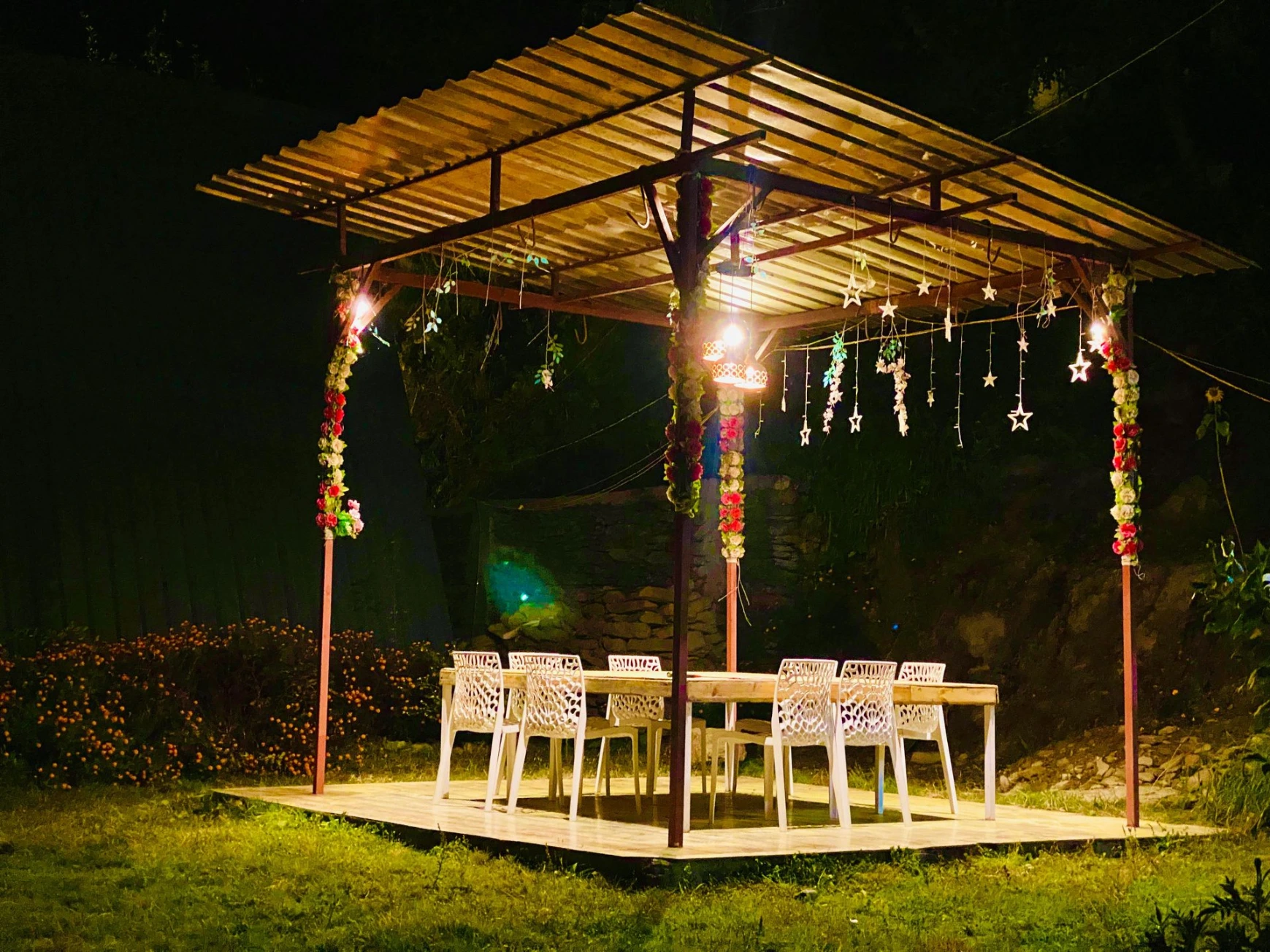 Luxury A-frame cottage in Jibhi at Nirvana Tandi