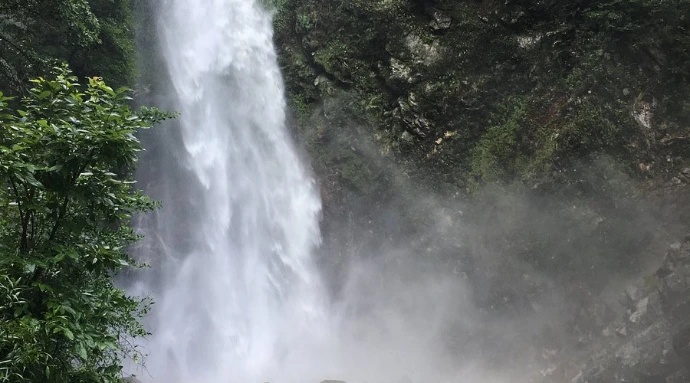 Chhoie Waterfall